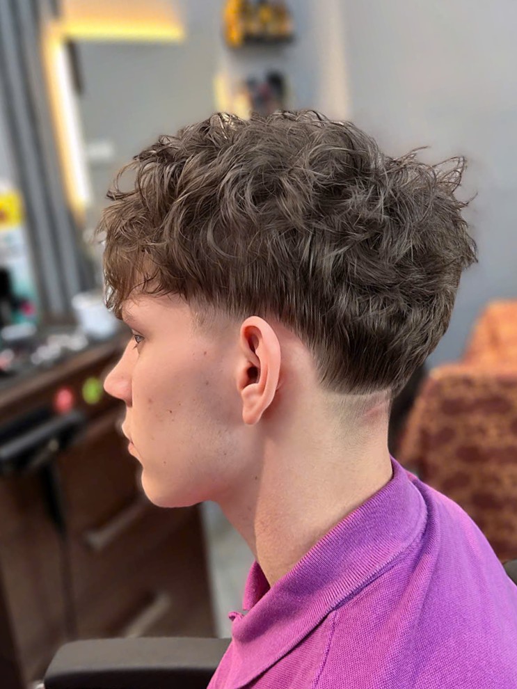 Hiro Barbershop Haircut Style